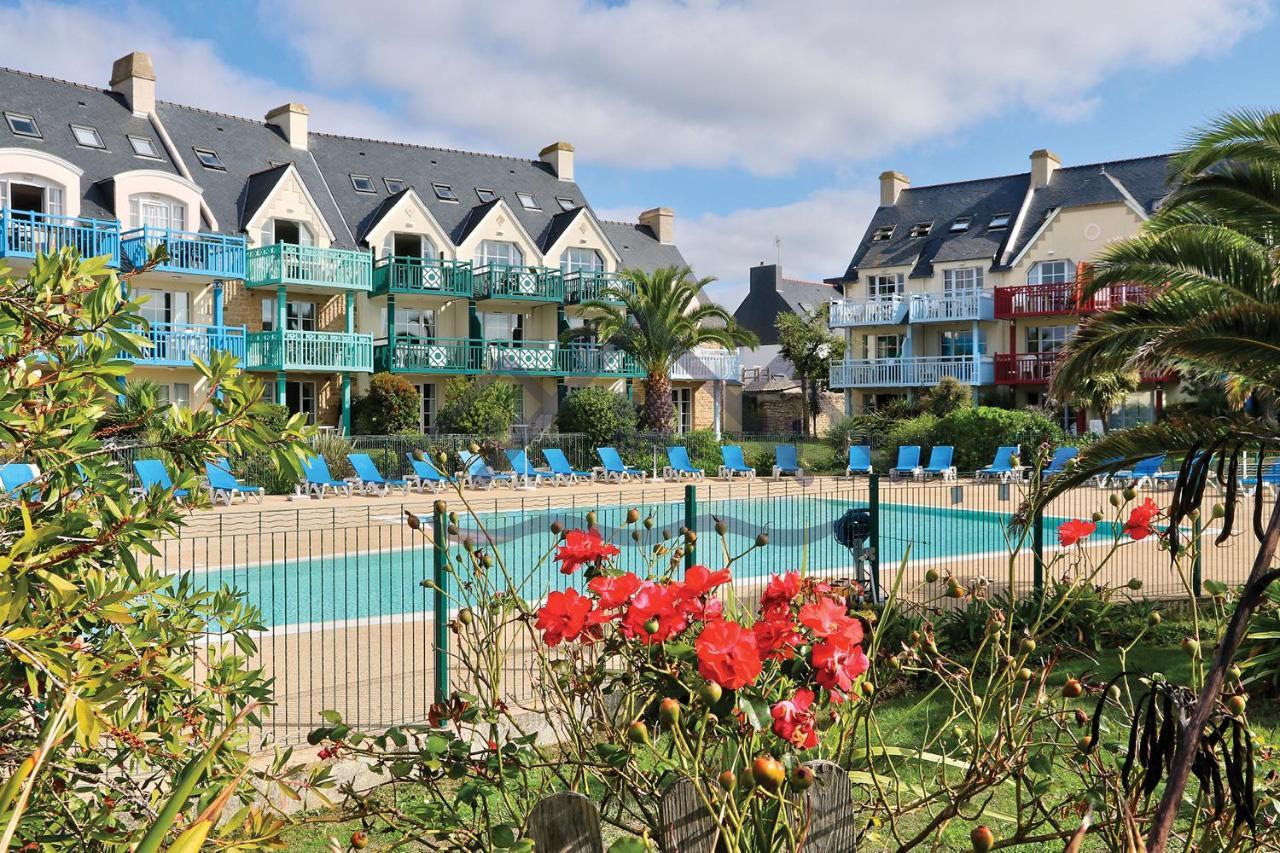 LocaLise au Guilvinec - A16 - Vue sur la mer, la piscine et le jardin - Tout à pied, plages, port, centre, commerces, marché - Wifi inclus - Animaux bienvenus - Linge de lit inclus Esterno foto